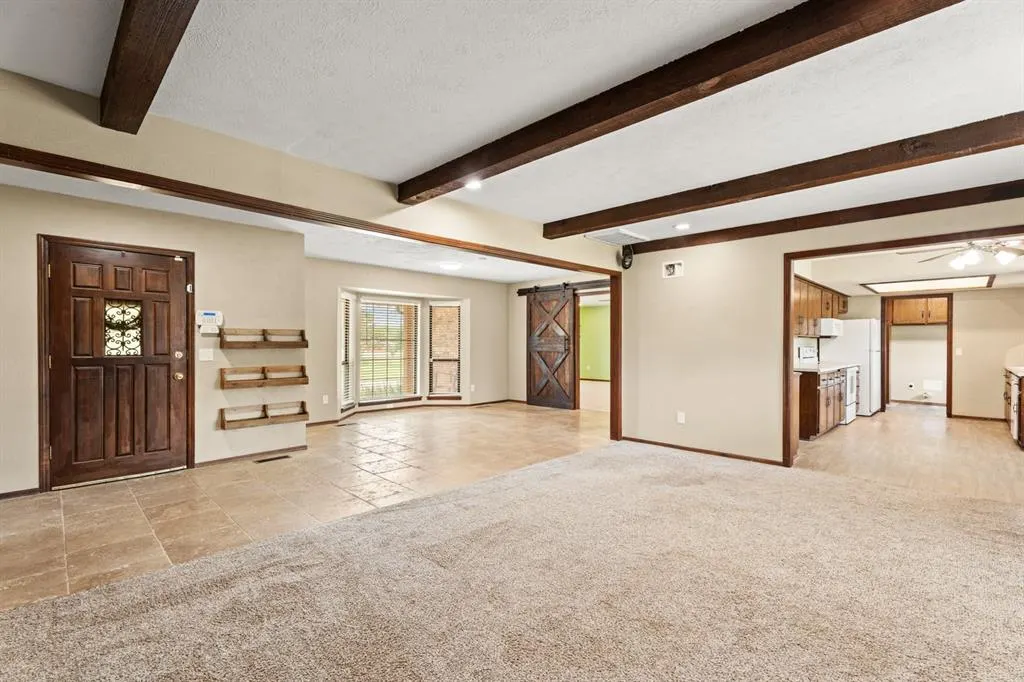 Photo 11 — 8921 Bobwhite Road, Yukon, OK 73099
