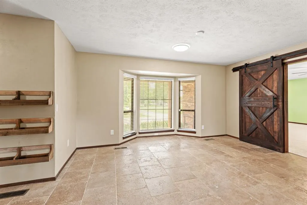 Photo 15 — 8921 Bobwhite Road, Yukon, OK 73099