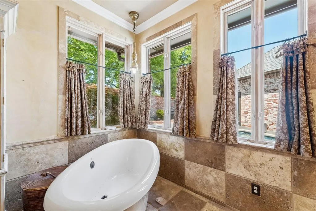Photo 25 — 4601 Westbury Court, Norman, OK 73072