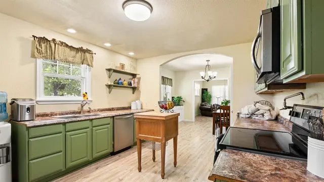 Photo 8 — 8000 Bethel Road, Norman, OK 73026