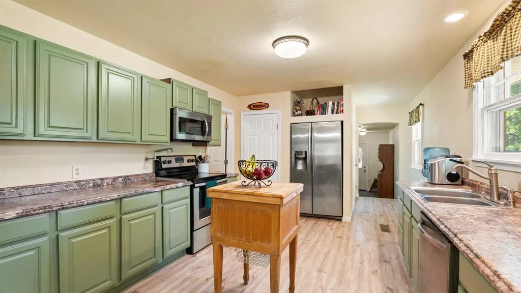 Photo 10 — 8000 Bethel Road, Norman, OK 73026