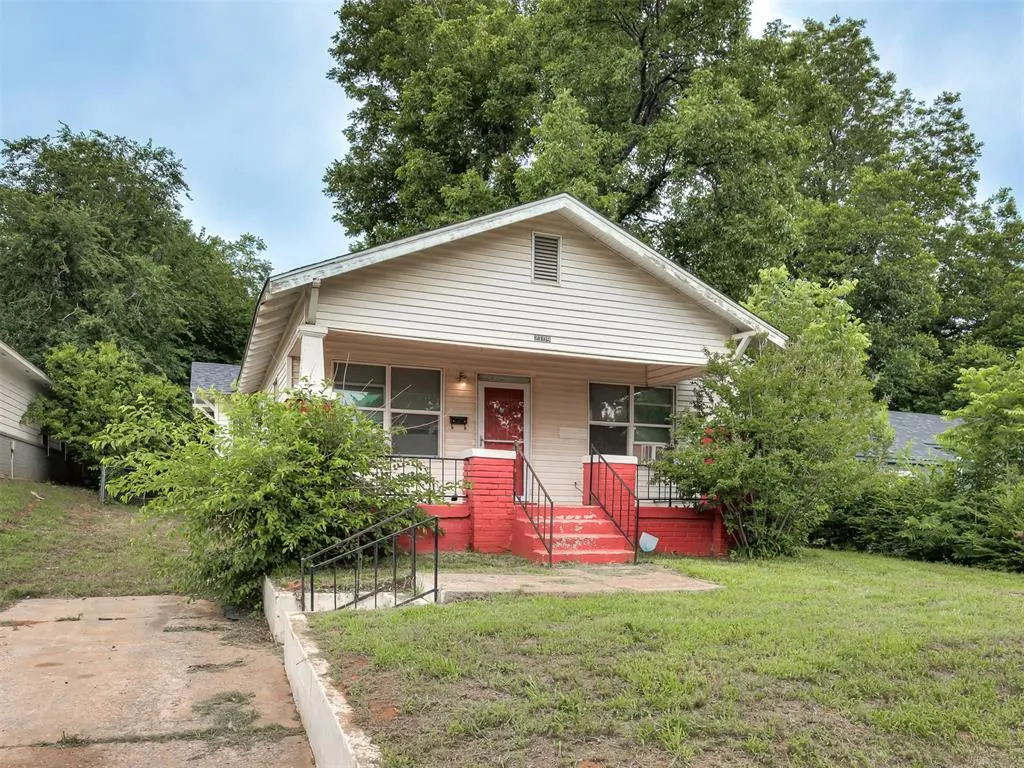Photo 2 — 2109 NE 12th Street, Oklahoma City, OK 73117
