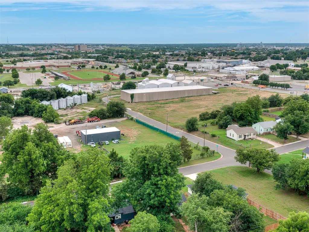 Photo 30 — 2109 NE 12th Street, Oklahoma City, OK 73117