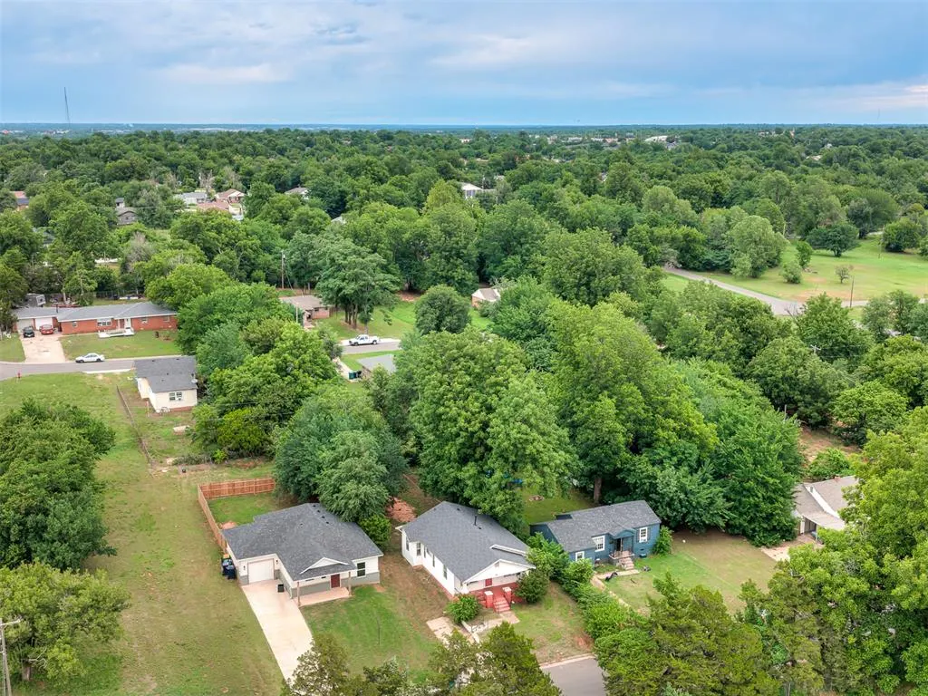 Photo 32 — 2109 NE 12th Street, Oklahoma City, OK 73117