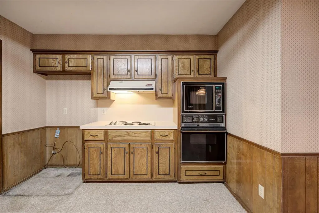 Photo 14 — 421 Golden Oaks Drive, Norman, OK 73072