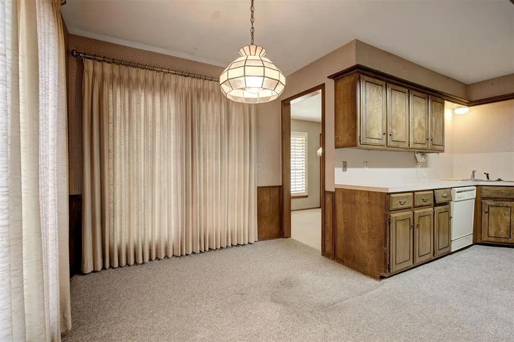 Photo 18 — 421 Golden Oaks Drive, Norman, OK 73072