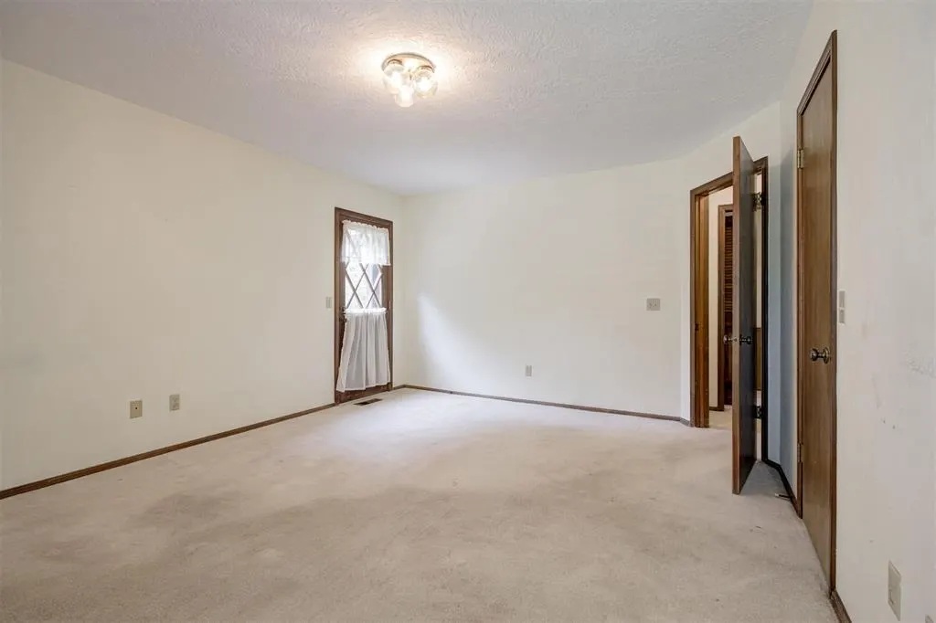 Photo 23 — 421 Golden Oaks Drive, Norman, OK 73072