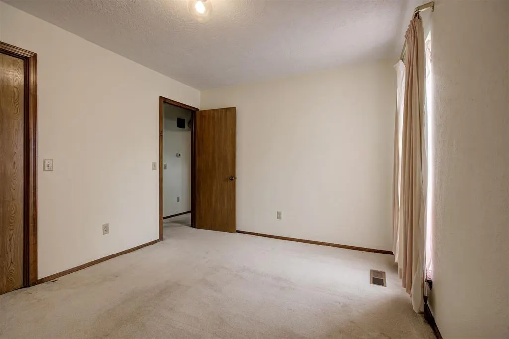 Photo 33 — 421 Golden Oaks Drive, Norman, OK 73072
