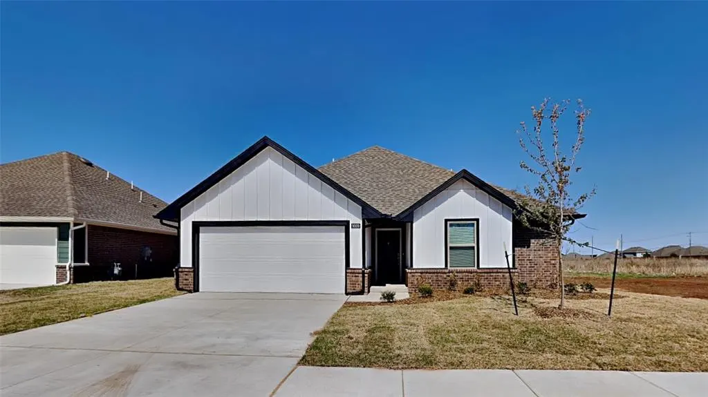 Front exterior — 9005 NW 127th Terrace, Yukon, OK 73099