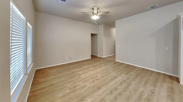 Photo 7 — 9005 NW 127th Terrace, Yukon, OK 73099