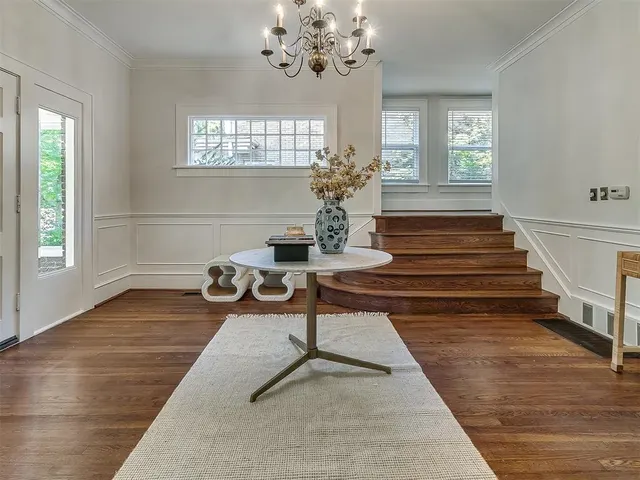 Photo 3 — 307 NW 19th Street, Oklahoma City, OK 73103