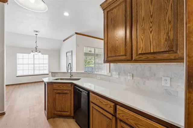 Photo 4 — 2613 Jefferson Drive, Moore, OK 73160