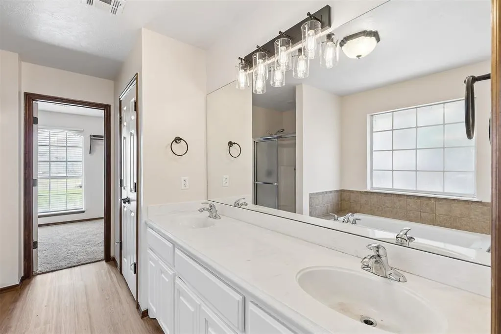 Photo 9 — 2613 Jefferson Drive, Moore, OK 73160