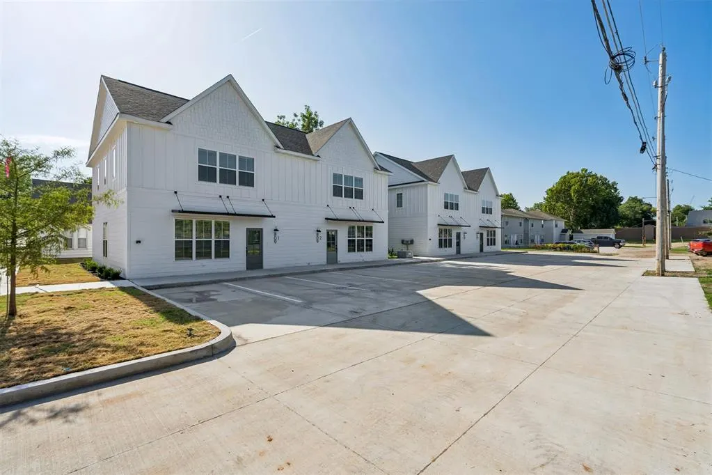 Front exterior — 807 W 7th Avenue 807 #1 & #2, 809 #1 & #2, Stillwater, OK 74074