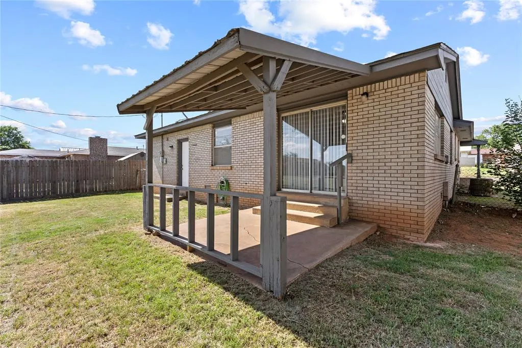 Photo 28 — 510 W Oklahoma Avenue, Weatherford, OK 73096