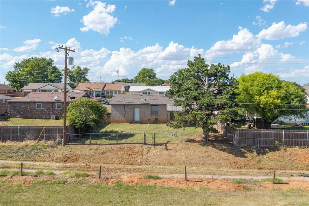 Photo 34 — 510 W Oklahoma Avenue, Weatherford, OK 73096