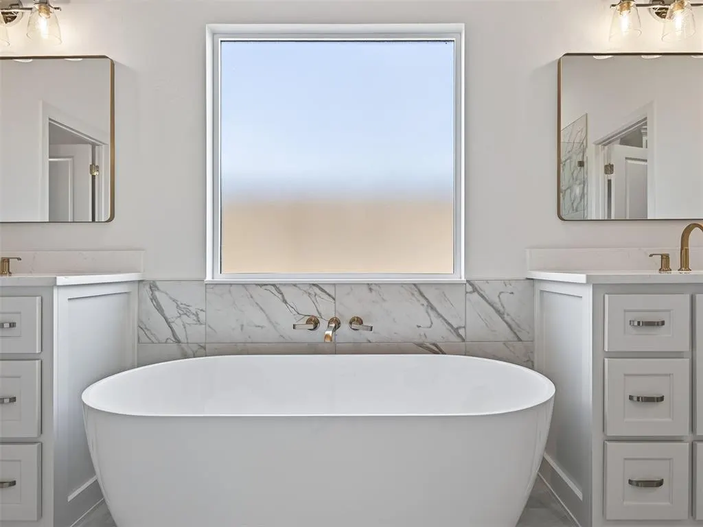Photo 26 — 16029 Navarra Way, Oklahoma City, OK 73170