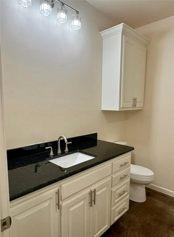 Photo 13 — 411 N Broadway Street, Hobart, OK 73651