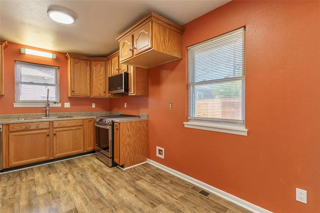 Photo 11 — 107 Florence Drive, Cordell, OK 73632