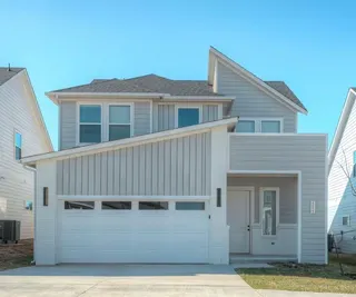 Sold home at 2600 Crescent Avenue