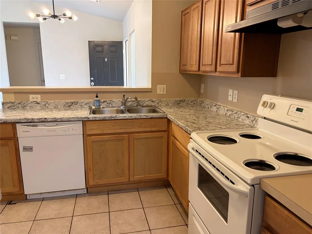Photo 15 — 2704 Fennel Road, Yukon, OK 73128