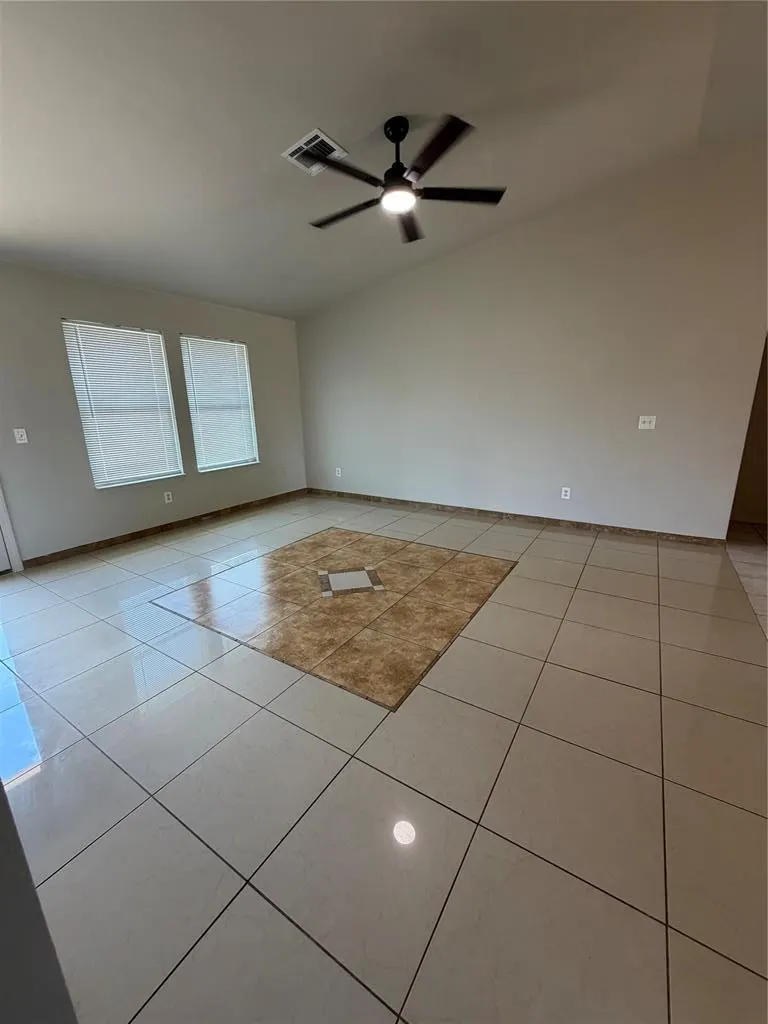 Photo 22 — 2704 Fennel Road, Yukon, OK 73128