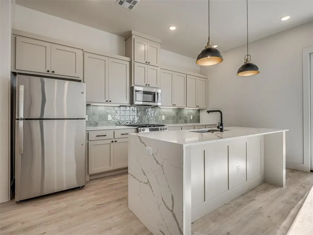 Photo 2 — 4101 NW 179 Terrace, Edmond, OK 73012
