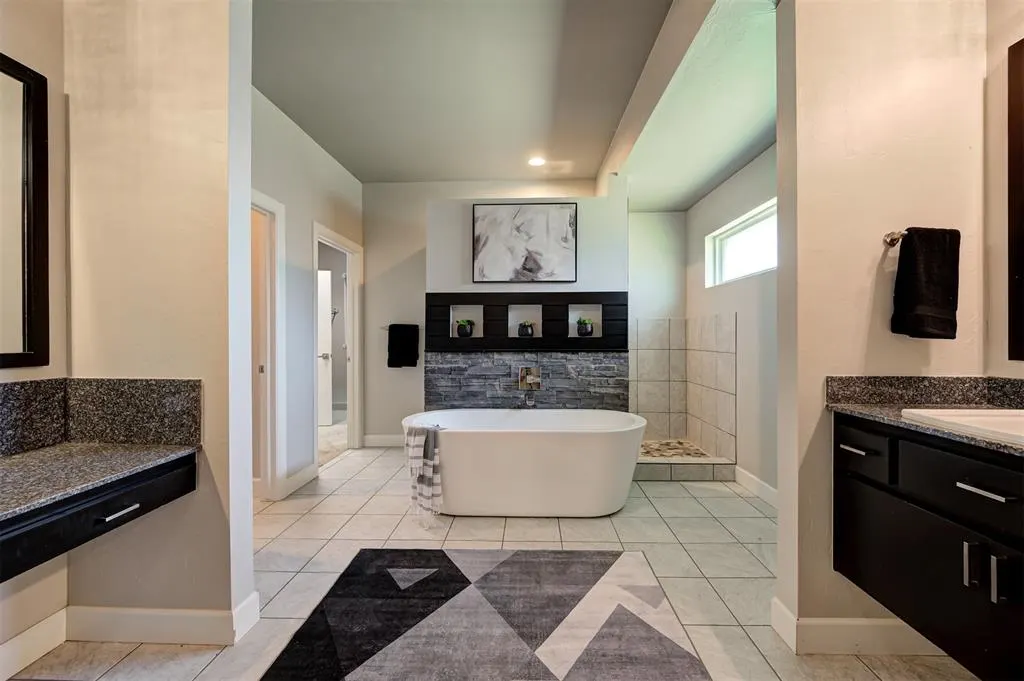 Photo 21 — 2433 NW 173rd Street, Edmond, OK 73012
