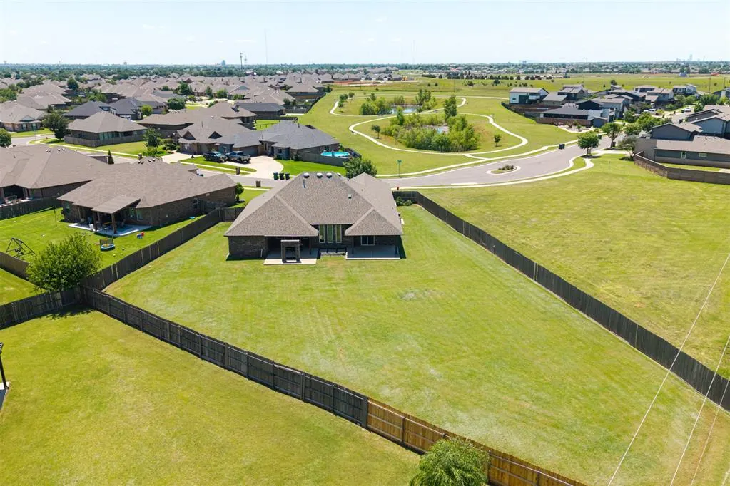 Photo 39 — 2433 NW 173rd Street, Edmond, OK 73012