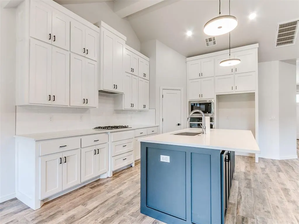 Photo 10 — 8221 NW 152nd Terrace, Edmond, OK 73013