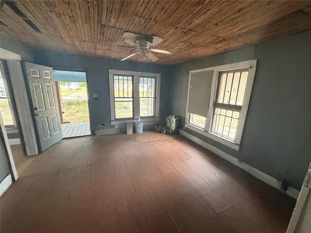 Photo 5 — 612 S Wewoka Avenue, Wewoka, OK 74884