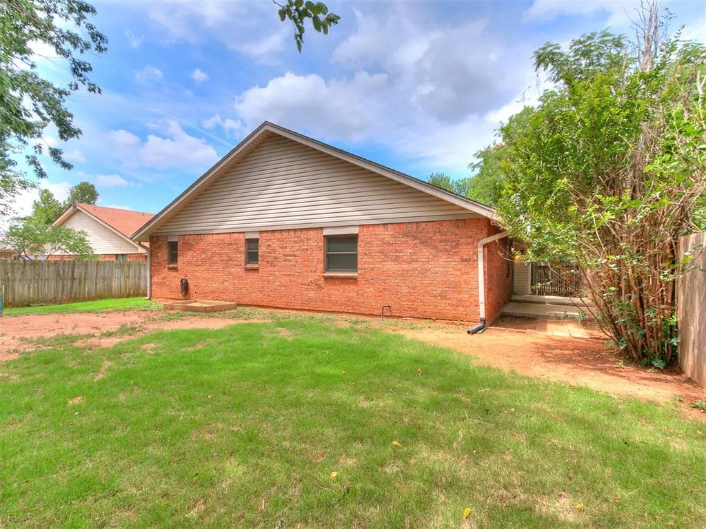 Photo 22 — 8908 N McMillan Avenue, Oklahoma City, OK 73132
