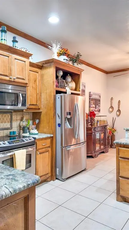 Photo 4 — 9109 NW 81st Street, Yukon, OK 73099