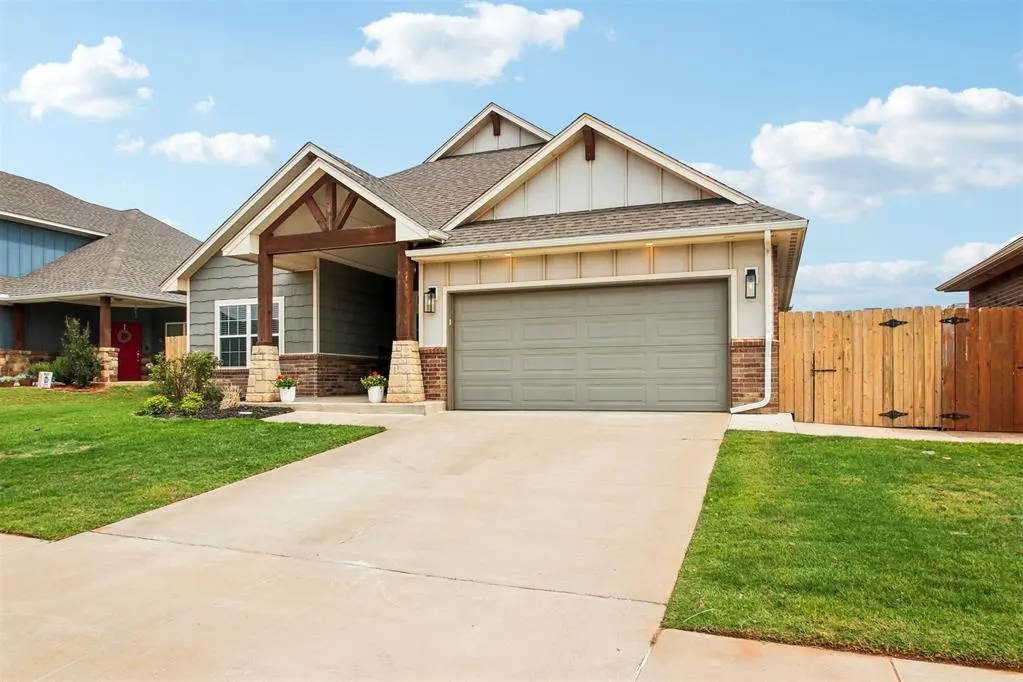 Front exterior — 11225 SW 30th Street, Yukon, OK 73099