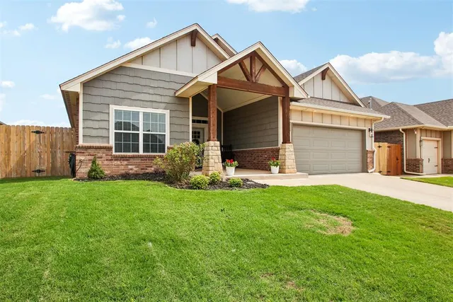 Photo 2 — 11225 SW 30th Street, Yukon, OK 73099