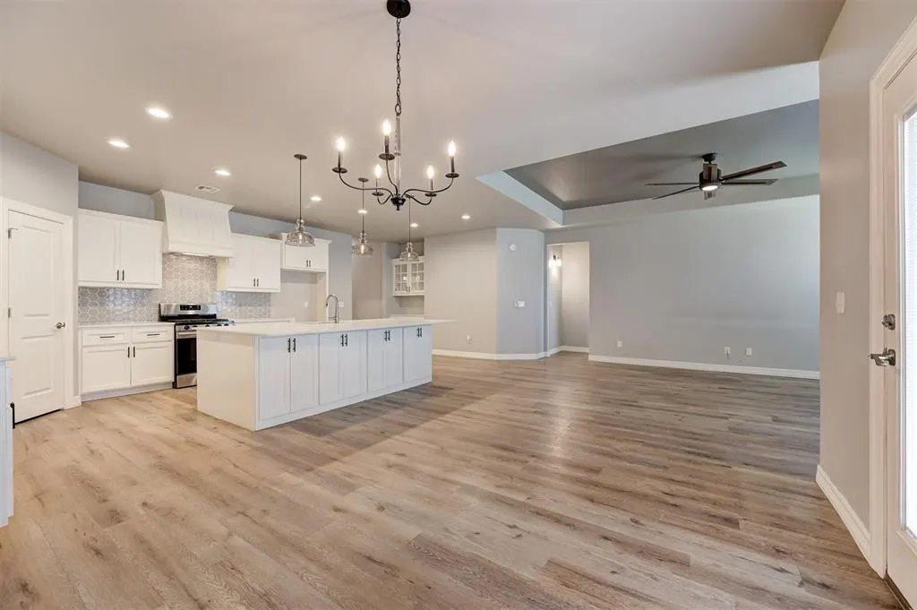 Photo 23 — 11225 SW 30th Street, Yukon, OK 73099