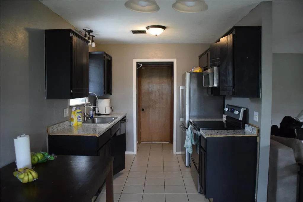 Photo 6 — 6410 SW Atterbury Drive, Lawton, OK 73505