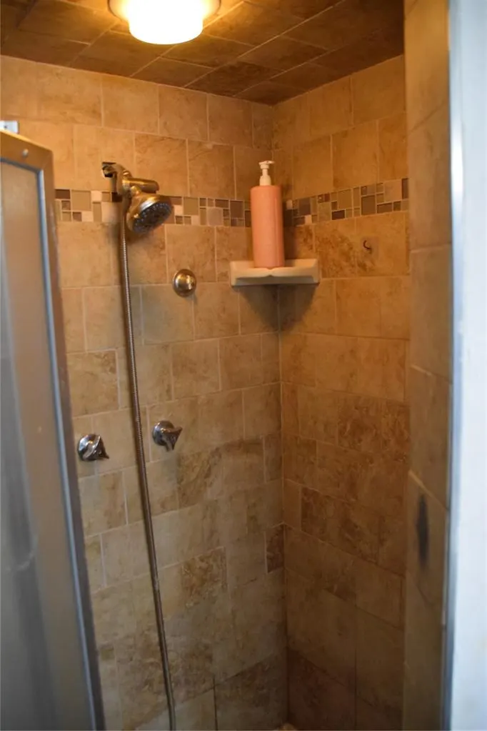 Photo 8 — 6410 SW Atterbury Drive, Lawton, OK 73505