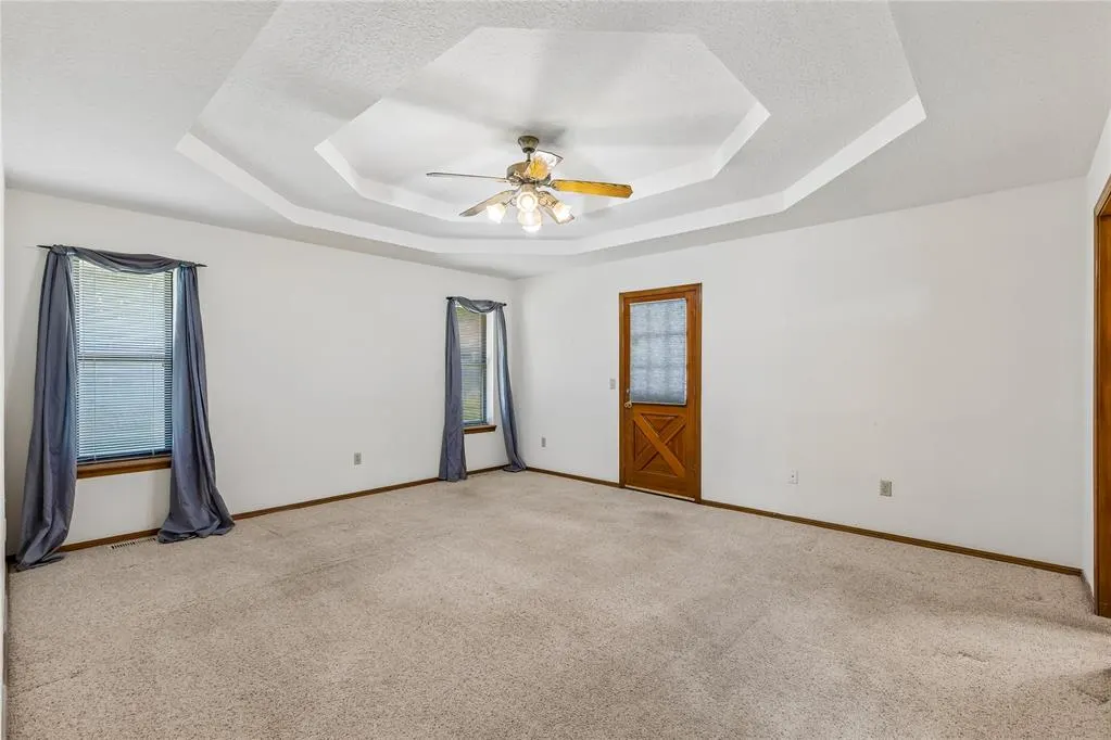 Photo 17 — 10620 Songbird Lane, Midwest City, OK 73130