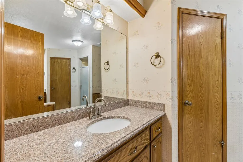Photo 21 — 10620 Songbird Lane, Midwest City, OK 73130