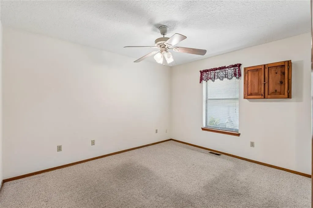 Photo 25 — 10620 Songbird Lane, Midwest City, OK 73130