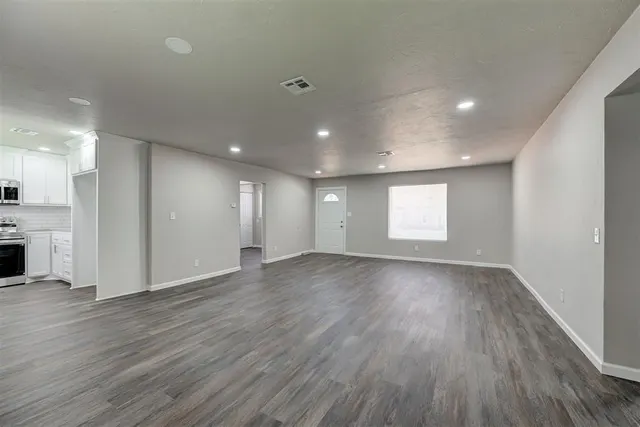 Photo 5 — 420 E 12th Street, Chandler, OK 74834