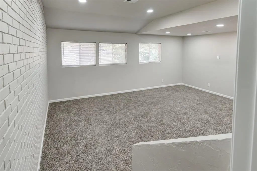 Photo 11 — 420 E 12th Street, Chandler, OK 74834