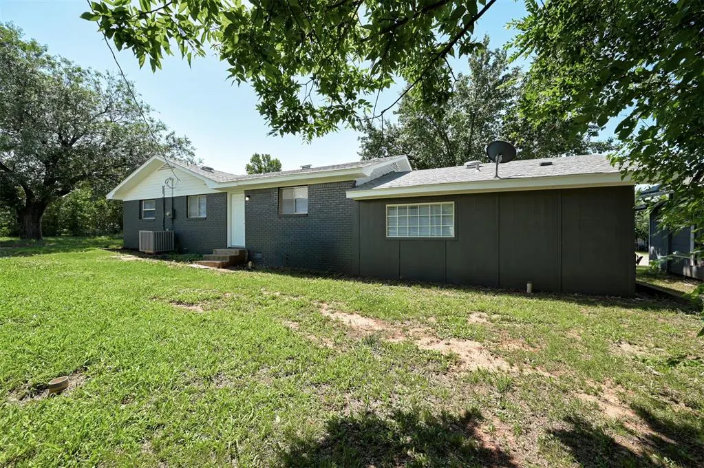 Photo 27 — 420 E 12th Street, Chandler, OK 74834