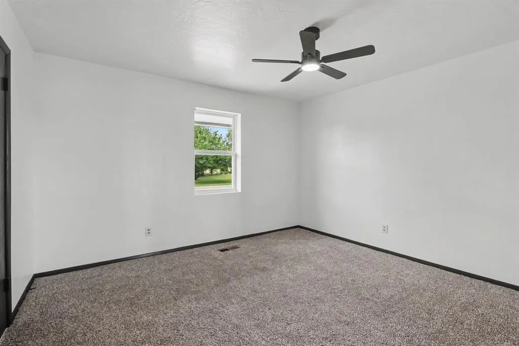 Photo 21 — 1015 N Midwest Boulevard, Guthrie, OK 73044