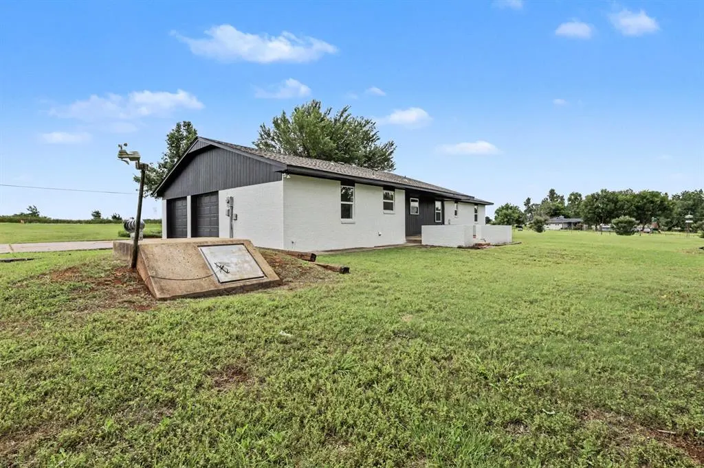 Photo 33 — 1015 N Midwest Boulevard, Guthrie, OK 73044
