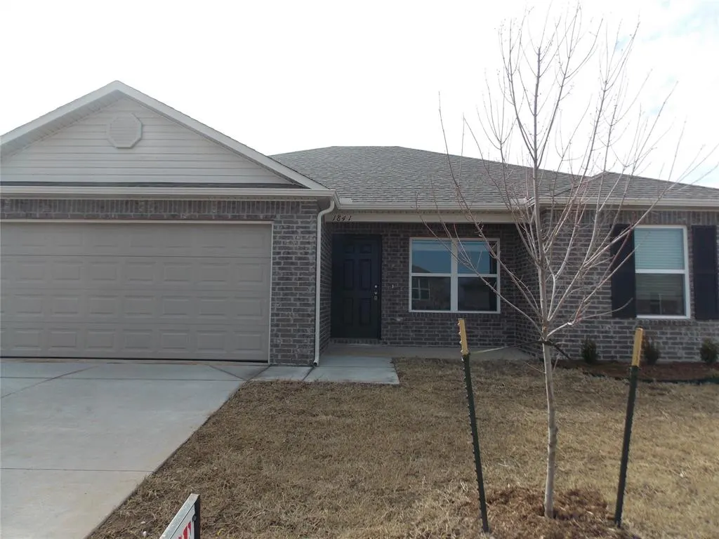 Front exterior — 1841 Jack Rabbit Lane, El Reno, OK 73036