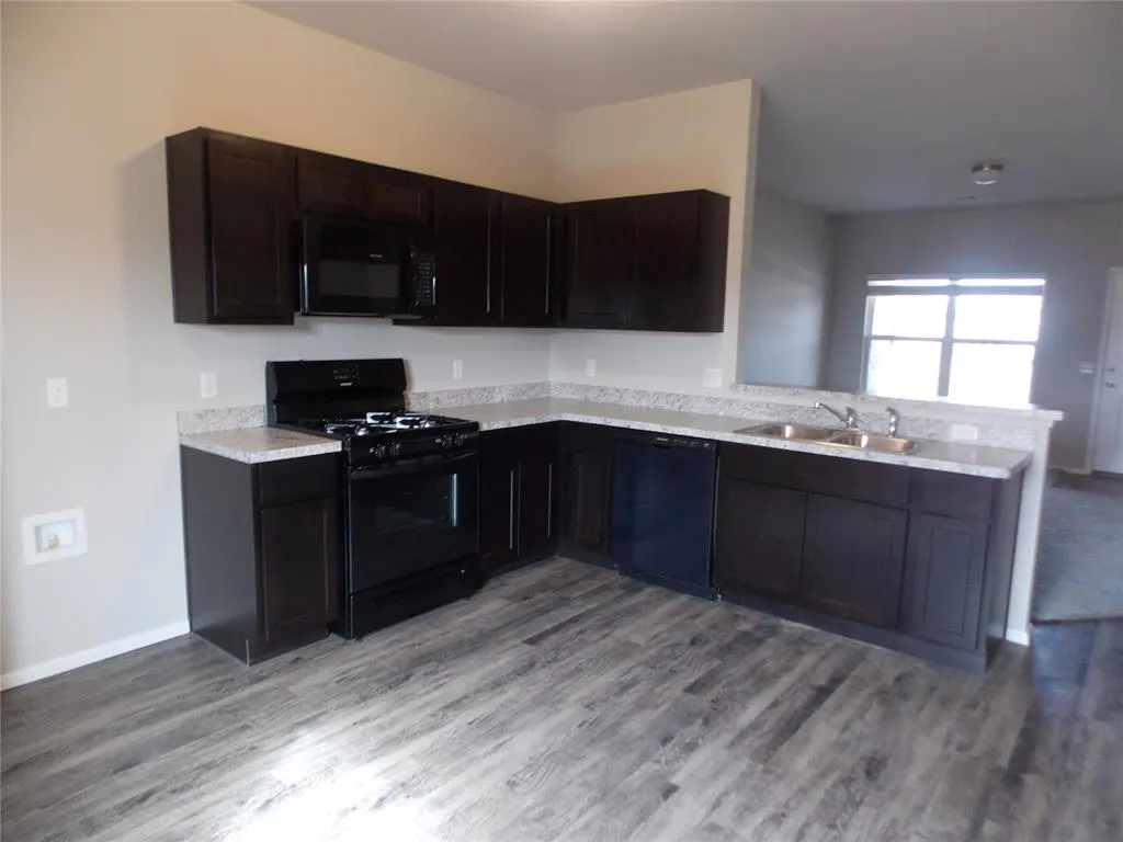 Photo 3 — 1841 Jack Rabbit Lane, El Reno, OK 73036