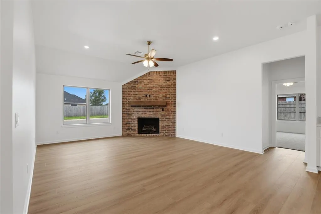 Photo 6 — 9033 NW 74th Street, Yukon, OK 73099