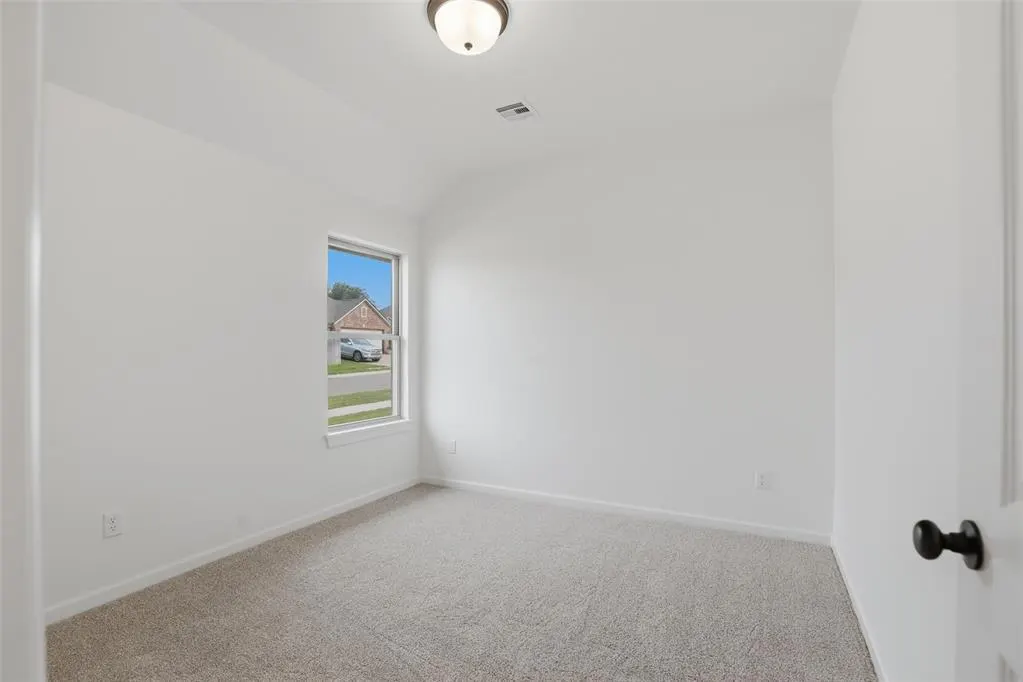 Photo 25 — 9033 NW 74th Street, Yukon, OK 73099